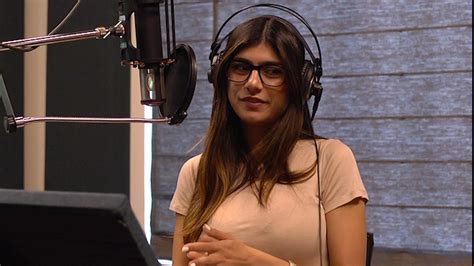 is mia khalifa muslim|Mia Khalifa filmed a porn scene where she was wearing a hijab.